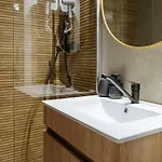 Apartman Echo - Old Town Centre I Cheap Carpark Nearby I Balcony Bukarest