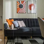 Apartman Echo - Old Town Centre I Cheap Carpark Nearby I Balcony