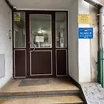 Echo - Old Town Centre I Cheap Carpark Nearby I Balcony 公寓 布加勒斯特