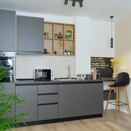 Echo - Old Town Centre