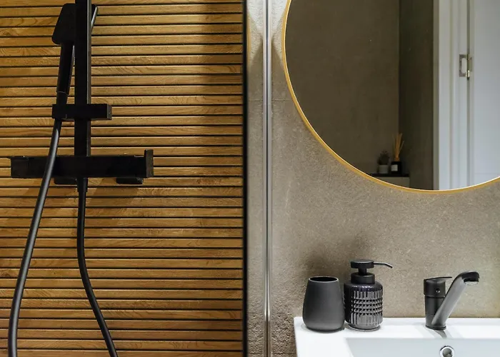 Echo - Old Town Centre *