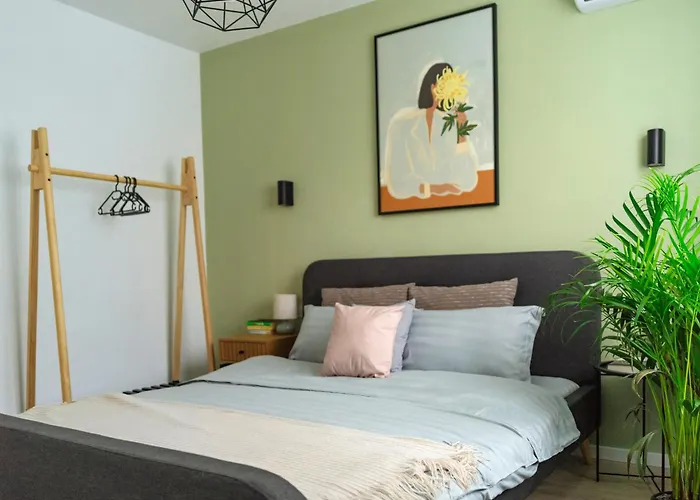 Echo - Old Town Centre